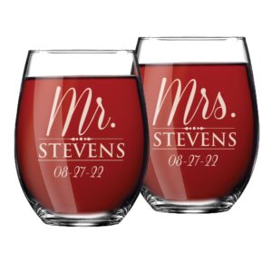 set of 2 mr and mrs personalized stemless wine glasses - engraved custom monogrammed glassware gifts