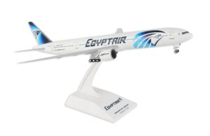 daron skymarks egypt air 777-300 airplane model with gear regular su-gdl (1/200 scale)