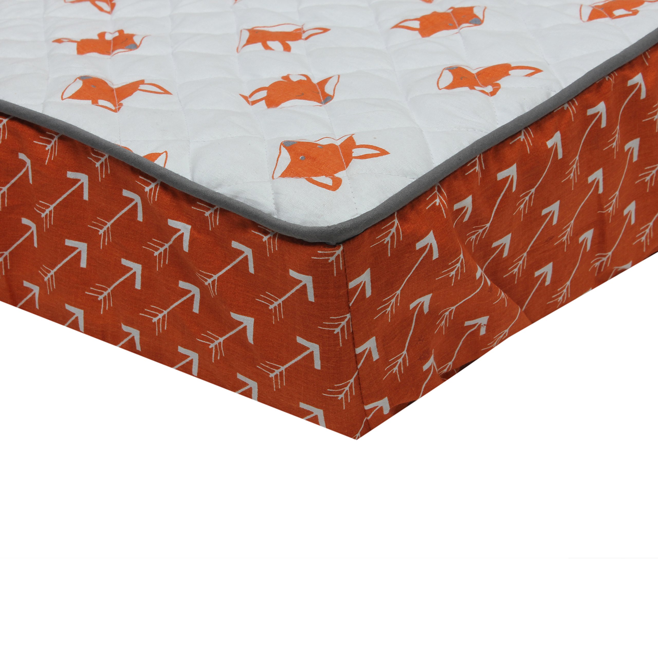 Bacati - Playful Foxes Orange Changing Pad Cover (Orange/Grey Fox with Orange Arrows in Gussett)