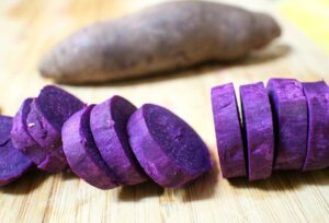 japanese purple sweet potato (1 lb)excellent yields and flavor. stores well.
