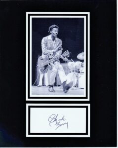 chuck berry, 8 x 10 photo display autograph on glossy photo paper