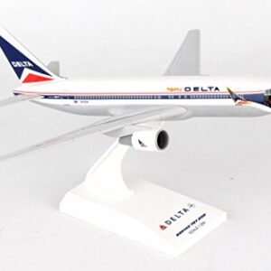 Daron Skymarks Delta Airlines Boeing 767-200 SKR910 1:200 Scale Spirit of Delta Colors