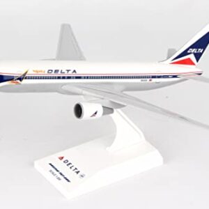 Daron Skymarks Delta Airlines Boeing 767-200 SKR910 1:200 Scale Spirit of Delta Colors