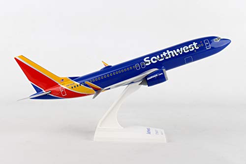 Daron Worldwide Trading Skymarks Southwest 737-Max8 1/130 W/WiFi Dome Model Airplane,unisex-children