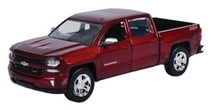 motor max 2017 chevy silverado 1500 lt z71 crew cab pick-up truck, candy red 79348/16d - 1/24 scale diecast model toy car but no box