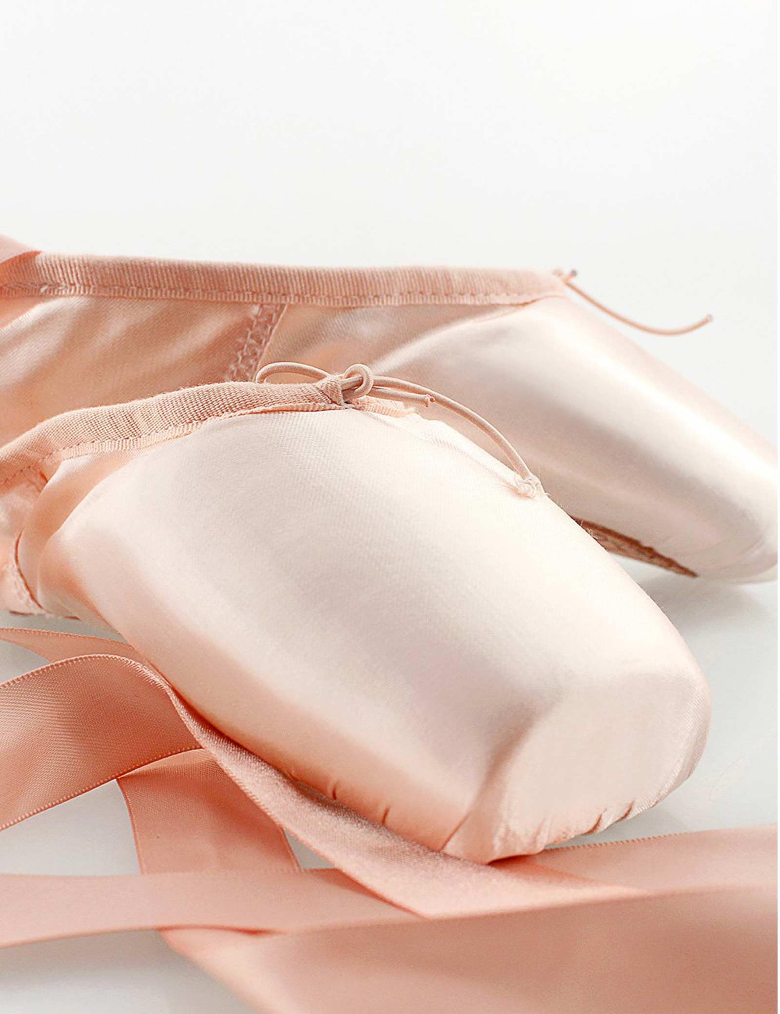 Daydance Women's Pointe Shoes Pink Ribbon Ballerina Ballet Shoes with Silicone Toe Pads (Light Pink, 7)