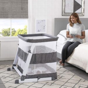 Simmons Kids Room2Grow 2-in-1 Newborn Bedside Bassinet & Infant Sleeper - Height Adjustable Portable Crib with Wheels & Airflow Mesh, Grey Tweed