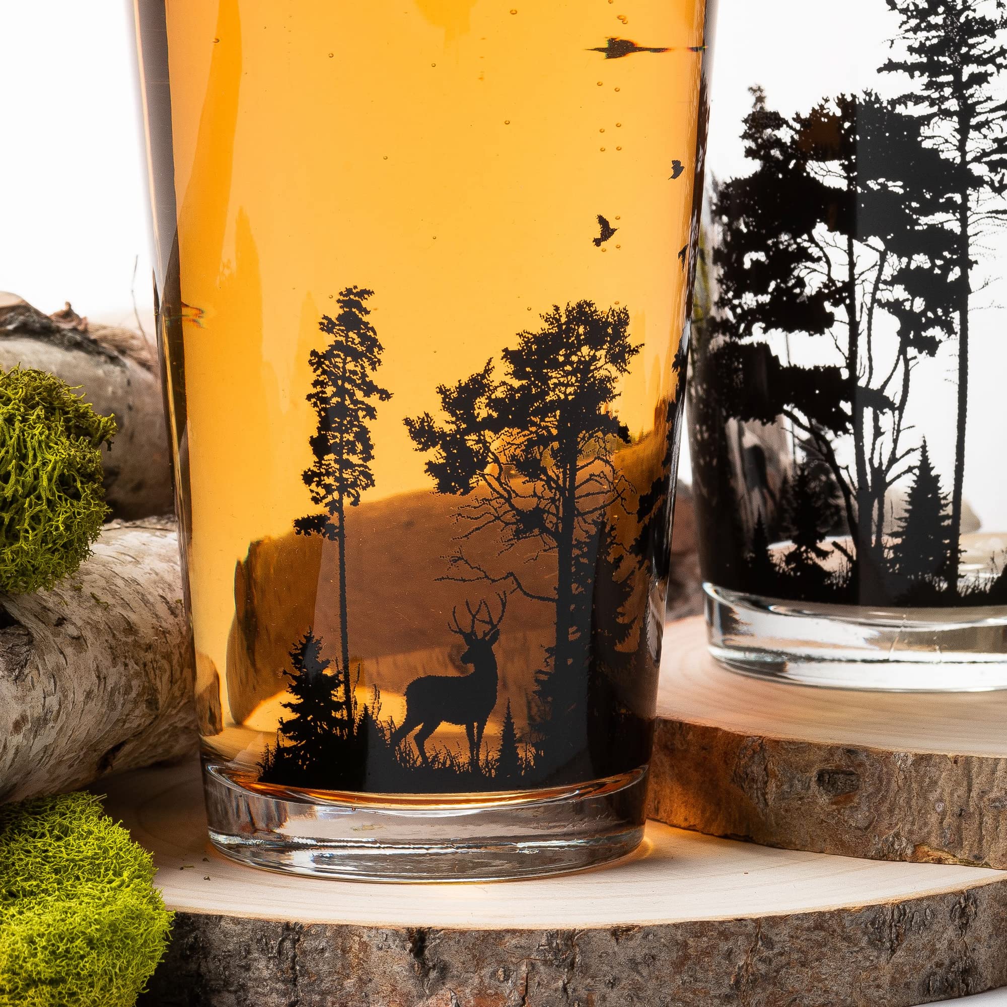 Black Lantern Handmade Themed Pint Glasses – Pint Glasses in Unique Designs for Craft Beer Enthusiasts and Home Bars - (Set of Two 16oz. Glasses) Forest and Animals Design