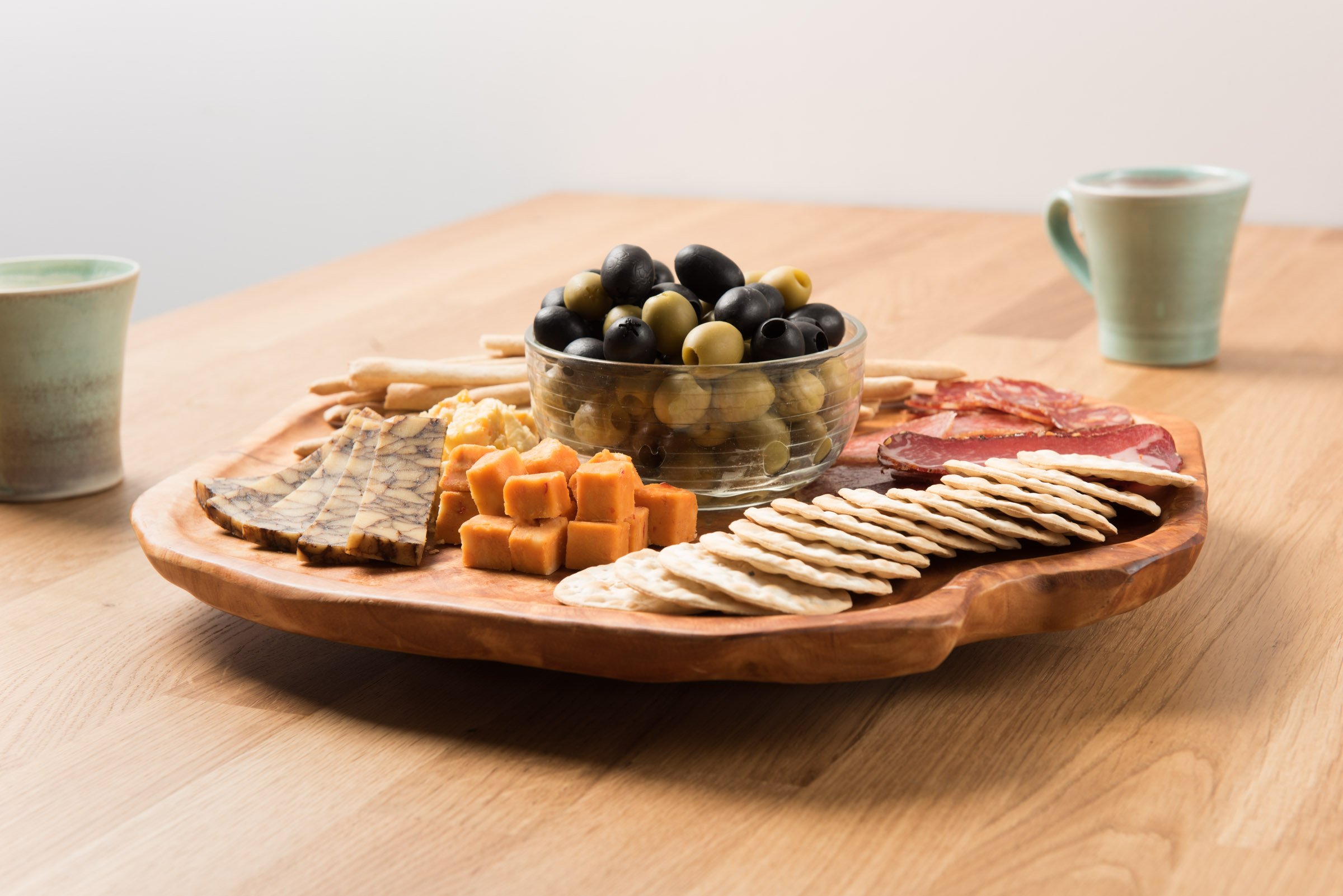 Driini Premium Handmade Root Wood Lazy Susan Turntable (16'') - Large Rustic Wooden Serving Platter Cheese Board - Oversized Charcuterie Tray, Perfect for Your Dinner Table or Countertop