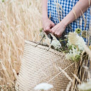 Creative Co-Op Beige Woven Seagrass Basket with Handles (Set of 2 Sizes)