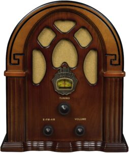 crosley cr31d-wa companion retro am/fm tabletop radio with bluetooth receiver, walnut
