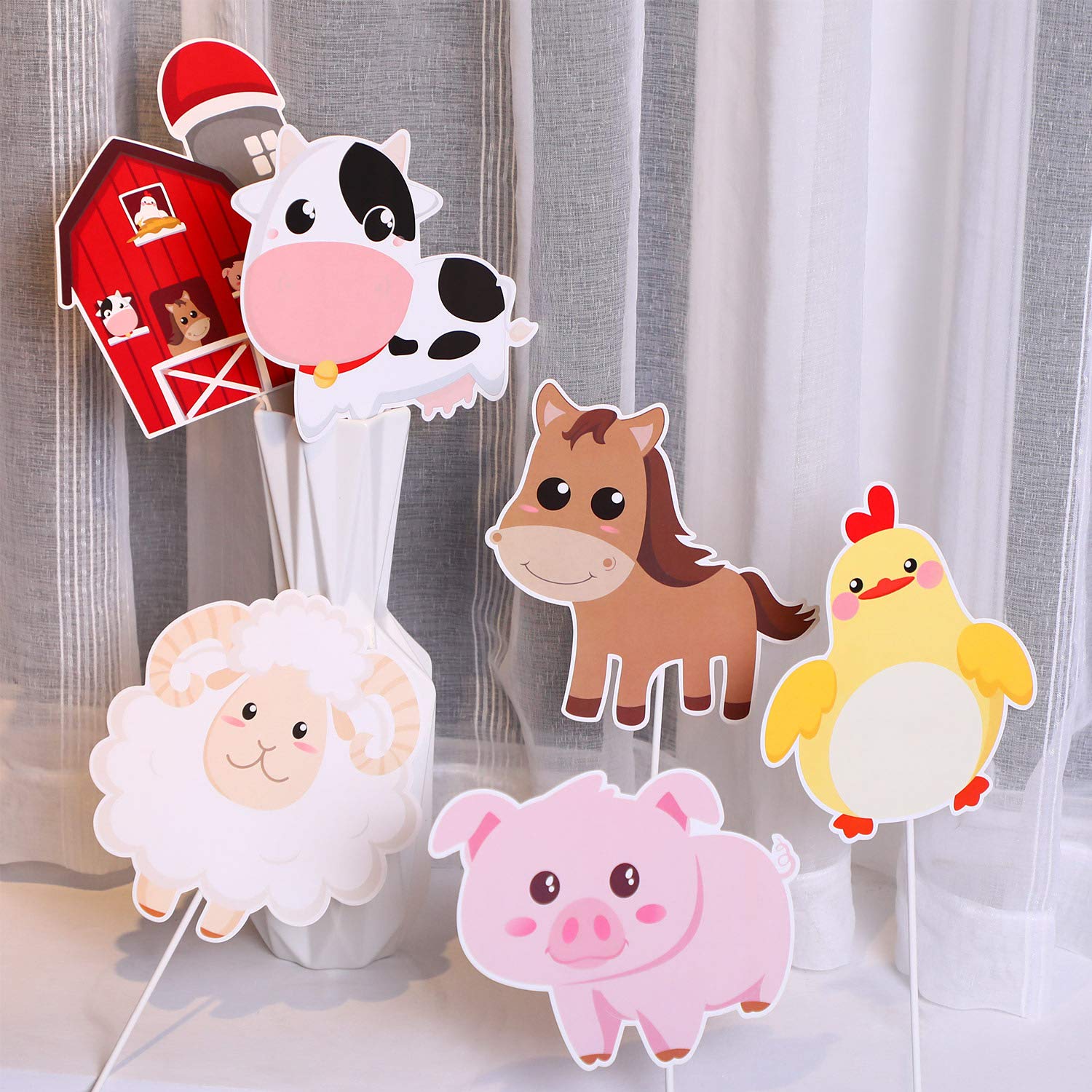 35 Pieces Farm Animals Decor Farm Animal Party Decorations and Supplies, Farm Animal Cutouts for Baby Shower, Birthday Party Essentials with 80 Glue Point Dots