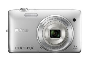 nikon coolpix s3500 20.1 mp digital camera with 7x zoom (silver) (old model) (renewed)