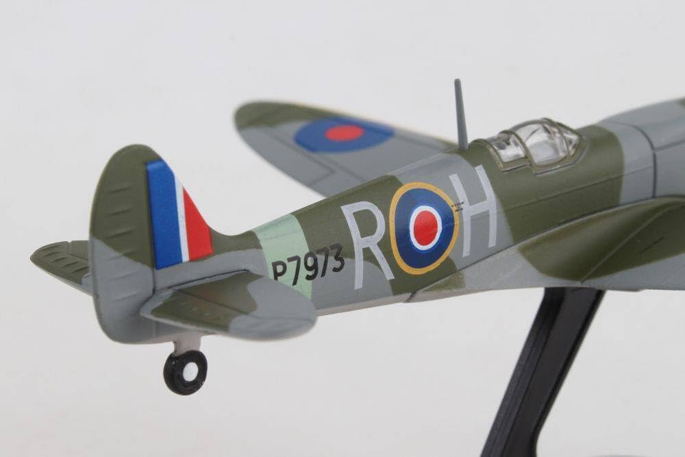 Daron Postage Stamp Raaf Spitfire 1/93, Military