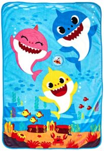 baby shark musical warm, plush, throw blanket that plays the theme song - extra cozy and comfy for your toddler, blue