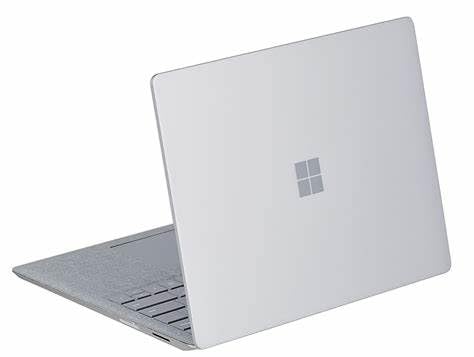 Microsoft Surface Laptop 2 (Intel Core i7, 16GB RAM, 512GB) - Platinum (Renewed)