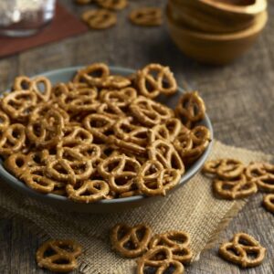 Amazon Brand - Happy Belly Mini Twist Pretzels, 1 pound (Pack of 1)