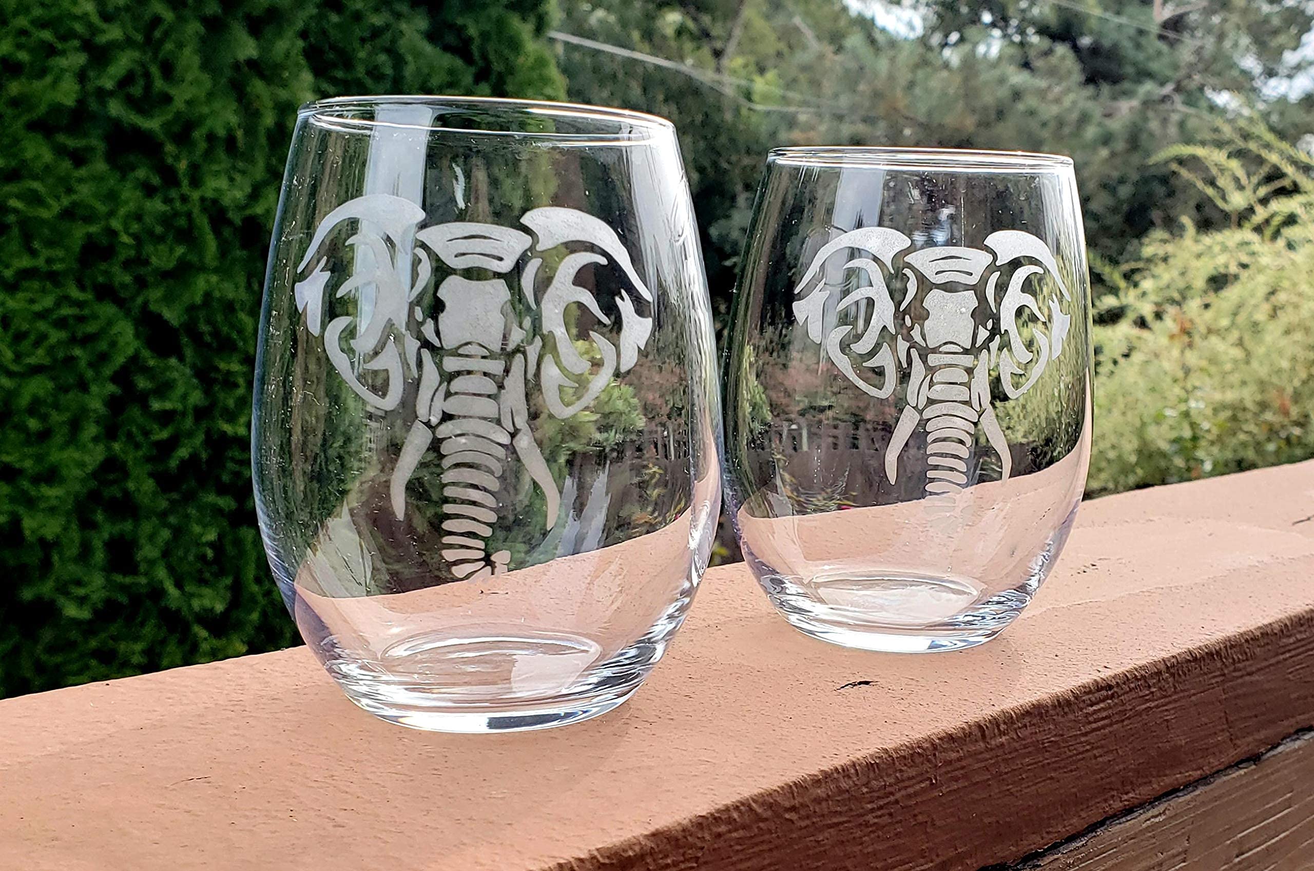 Etched elephant wine glass set, etched wine glass, elephant glass, wine gift, wine glass set of 2, etched elephant, elephant wine glass, stemless wine glass, 15 oz. wine glass