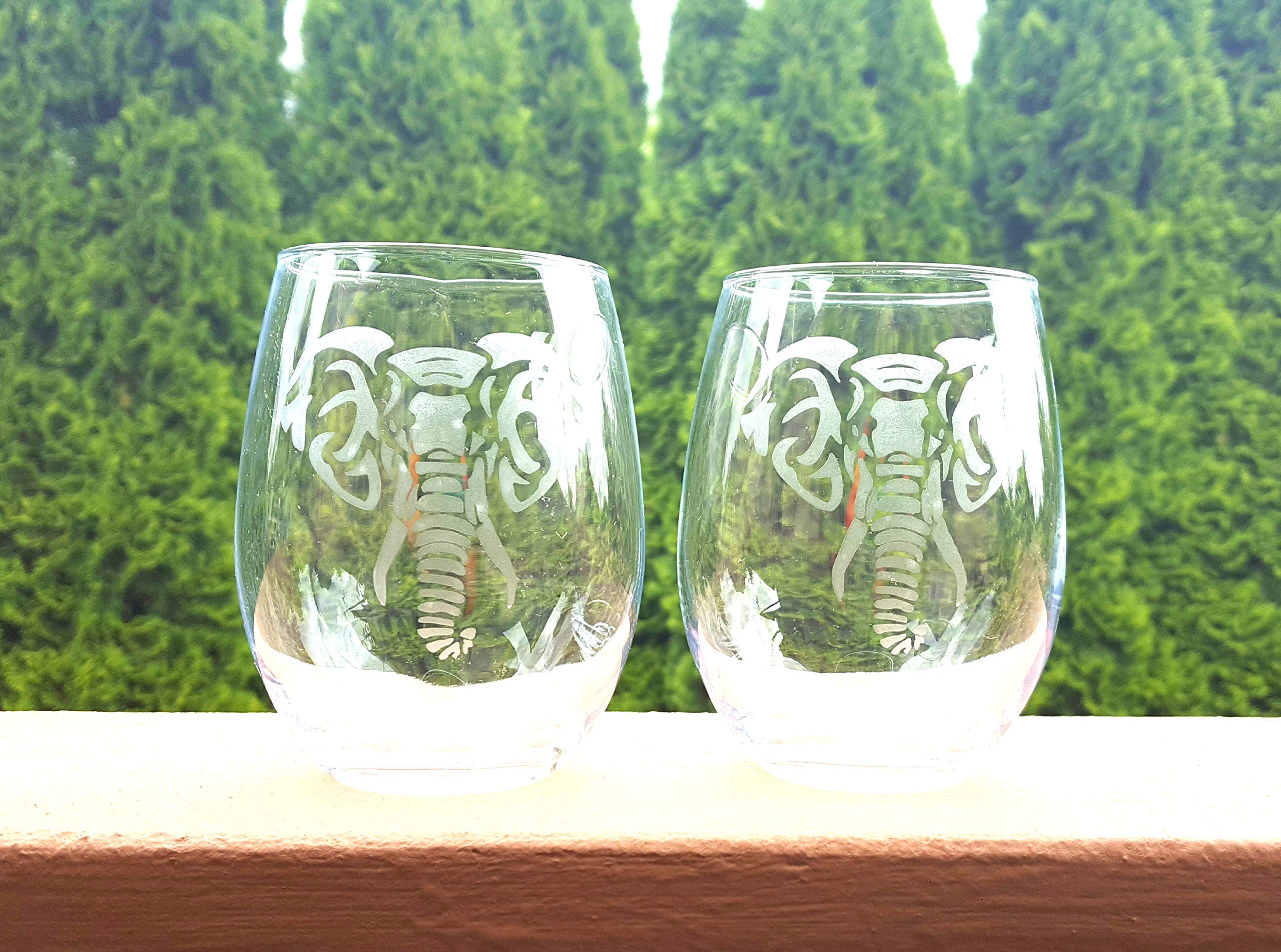 Etched elephant wine glass set, etched wine glass, elephant glass, wine gift, wine glass set of 2, etched elephant, elephant wine glass, stemless wine glass, 15 oz. wine glass