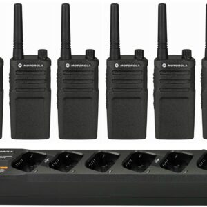 6 Motorola RMU2040 - UHF 2 Watt 4 Channel Radios & 1 Motorola PMLN6384 6 Radio Charger Black