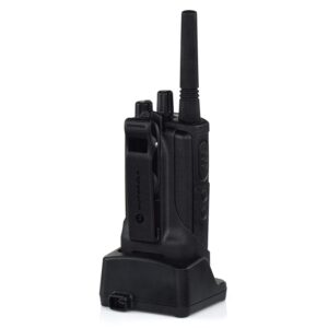 6 Motorola RMU2040 - UHF 2 Watt 4 Channel Radios & 1 Motorola PMLN6384 6 Radio Charger Black