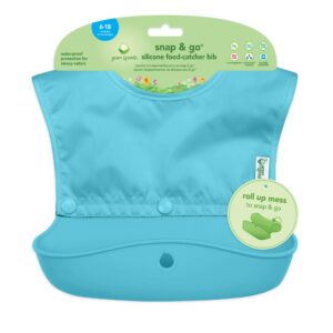 green sprouts Snap & Go Silicone Food-Catcher Bib | Soft, Waterproof Top + Silicone Scoop |Roll Up for Easy Travel |Made Without PVC, Formaldehyde, AZO Dyes, Aqua