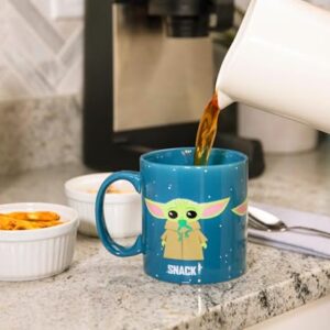 Silver Buffalo Star Wars The Mandalorian The Child Baby Yoda Grogu Protect Attack Snack Ceramic Coffee Mug, 20-Ounces