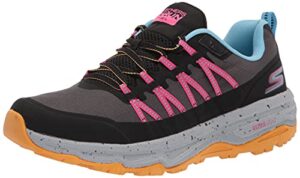 skechers women's go run trail altitude-river sneaker, black/light blue, 6