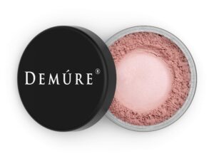 demure mineral blush makeup (hint of pink), loose powder makeup, natural makeup, blush makeup, professional makeup, cruelty free makeup, blush powder by demure