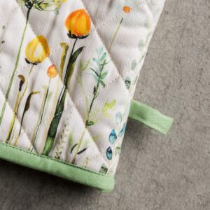 Maison d' Hermine Botanical Fresh Bundle Set 100% Cotton Apron (27.50" by 31.50") Set of 3 Kitchen Towels (20" by 27.5") and Oven Mitt (7.5" by 13")/Pot Holder (8" by 8")