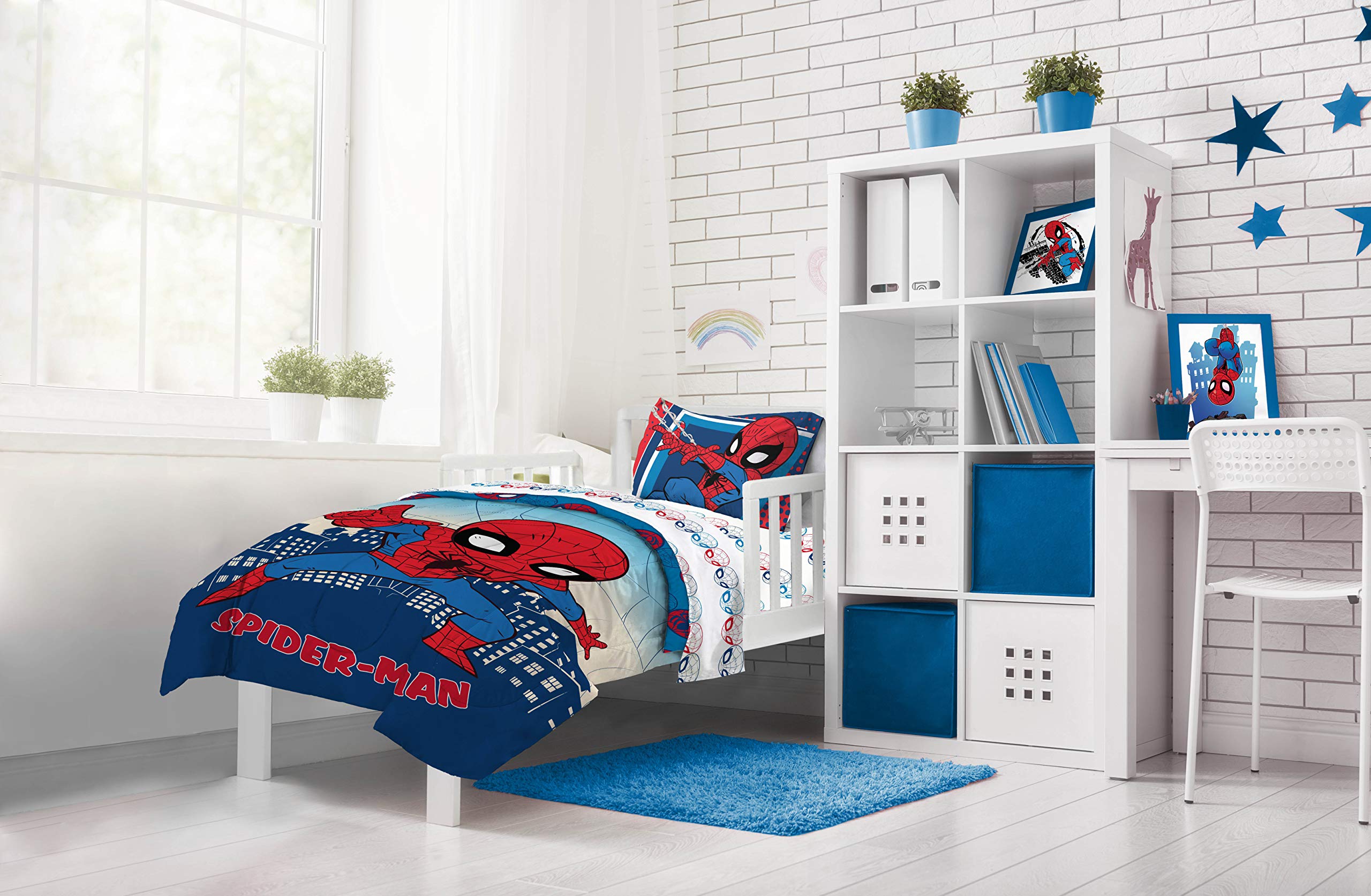 Jay Franco Marvel Super Hero Adventures Go Spidey 4 Piece Toddler Bed Set – Super Soft Microfiber Bed Set Includes Toddler Size Comforter & Sheet Set - Bedding Features Spiderman