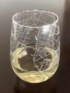 stemless 17oz wine glass urban city map new york