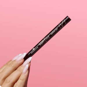 essence | 3-Pack Black Superfine Eyeliner Pen | Long Lasting Liquid Formula with Felt Tip Applicator | Vegan & Cruelty Free