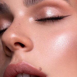 Catrice | More Than Glow Powder Highlighter | Silky Soft Texture for a Subtle Glow | Vegan & Cruelty Free (020 | Supreme Rose Beam)