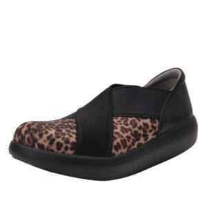 alegria women's evie leopard shoe 9 m us