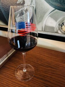 american flag long stem red wine glasses, set of 2 tall 20.5 oz bordeaux style delivered in custom round gift box, ideal patriotic gift, 4th of july independence day, wedding gift.