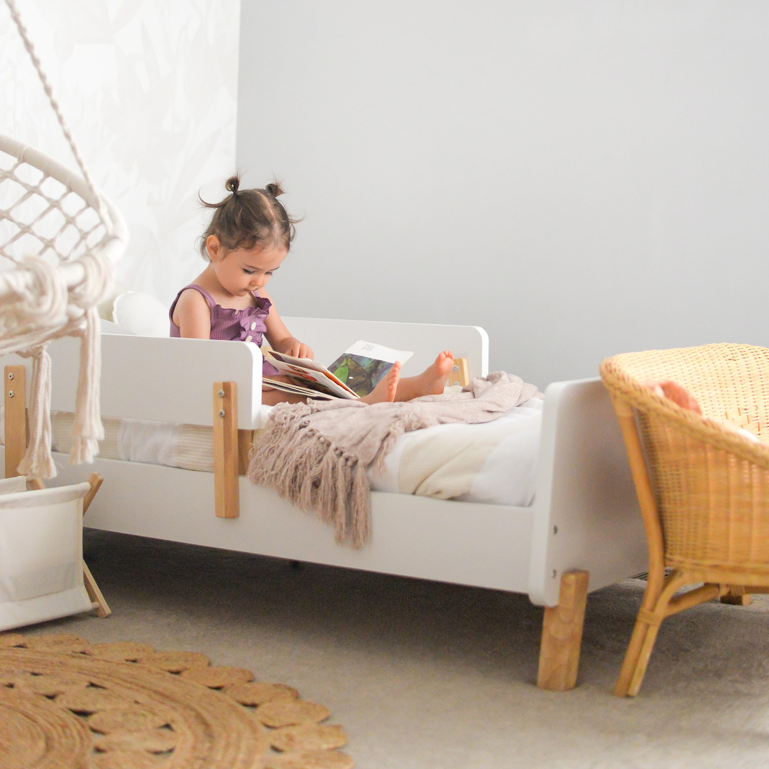 dadada Muse Toddler Bed with Removable Rails – Toddler and Kids Bed Set Fits Standard Crib Mattress, Holds up to 50 Lbs. – Modern, Easy-to-Assemble, 55.15x 31.26x17.95 in, White + Natural