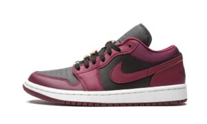 jordan womens wmns air 1 low se db6491 600 beetroot - size 10.5w