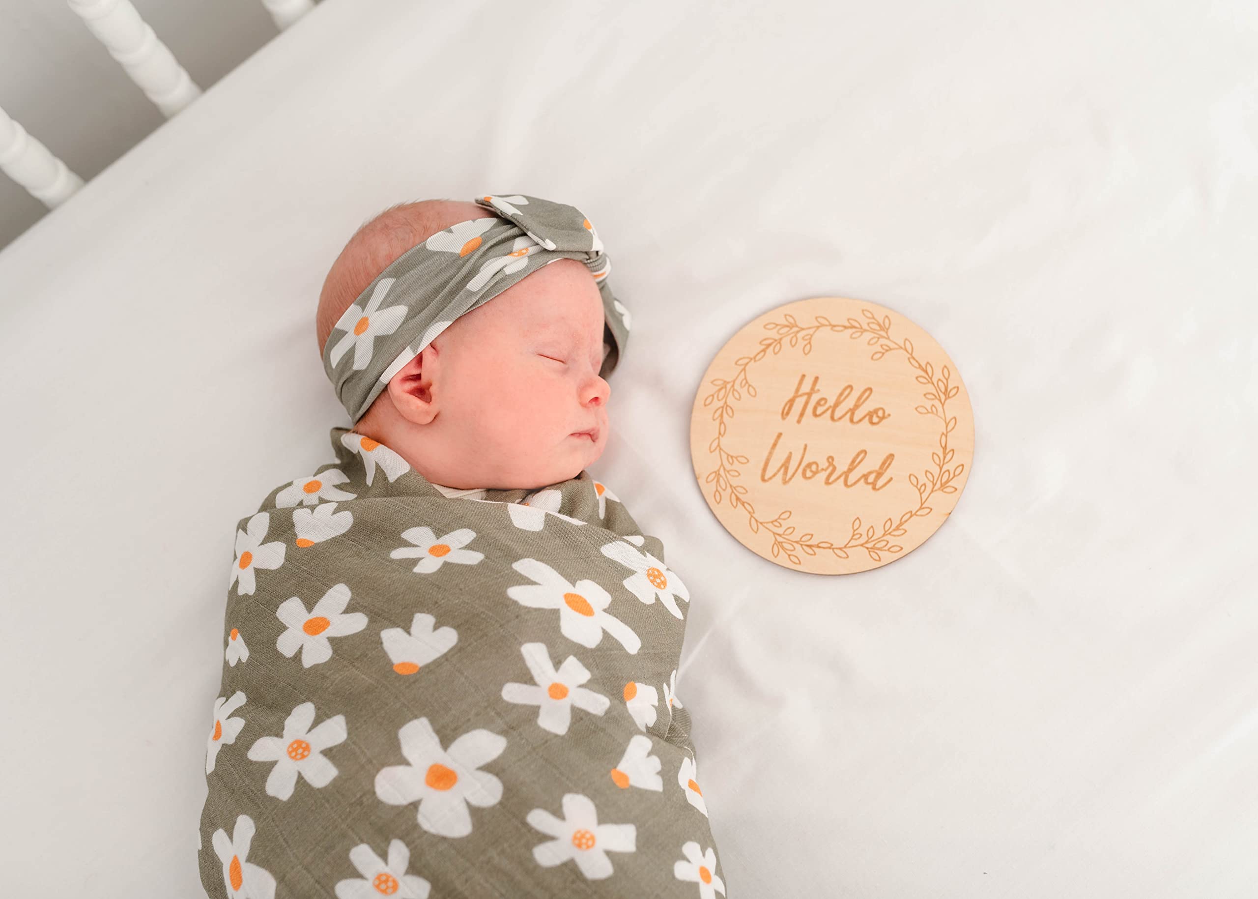 Miaoberry Daisy Garden Spring Floral Muslin Swaddle Set for Baby Girl|100% Organic Cotton Blanket with Matching Bow|Boho Indie Vintage Sage Green|Hospital Receiving Blanket