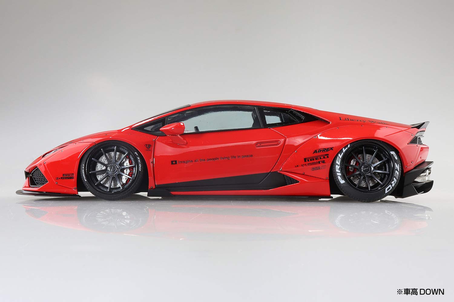 Aoshima LB Works Lamborghini Huracan Ver. 1 1:24 Scale Model Kit