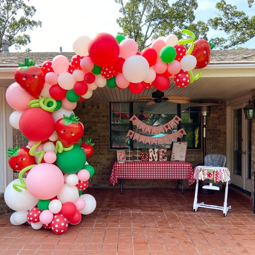 QICIG Strawberry Party Decoration Balloon Garland Set, Girl Birthday Party Supplies, Strawberry Red Aluminum Foil Balloon Latex Balloon, Used for Wedding Birthday Background Decoration