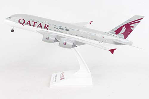 Daron SkyMarks Qatar A380 1/200 w/Gear (SKR1062)