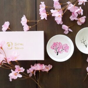 丸モ高木陶器 Japanese Sakura Cherry Blossom Color Changing Sake Cups (Pair), Magical Blooming Sake Cups