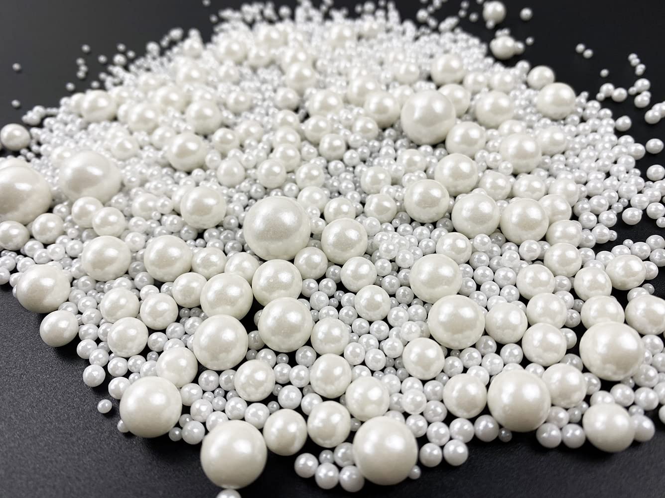 Edible Pearl Sugar Sprinkles White Candy 120g/ 4.2oz Baking Edible Cake Decorations Cupcake Toppers Cookie Decorating Ice Cream Toppings Celebrations Shaker Jar Wedding Shower Party Christmas Supplies