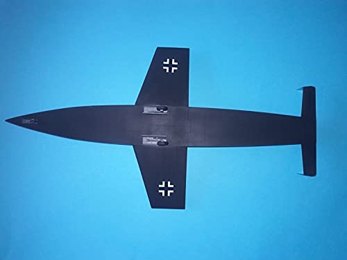 AMP 72-014 - 1/72 -"Silbervogel Third Reich sub-Orbital Bomber Scale Model kit