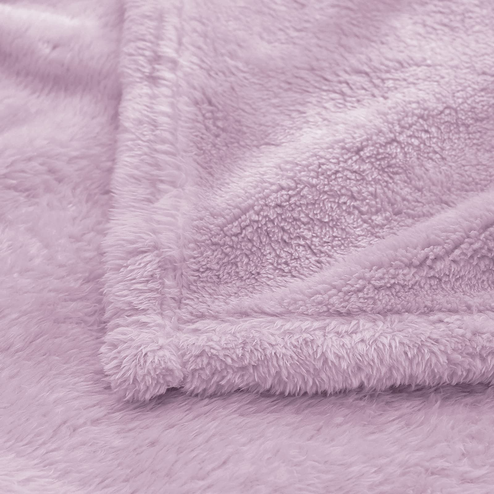 Exclusivo Mezcla Plush Fuzzy Fleece Throw Blanket Kids Size, Super Soft, Fluffy and Warm Blankets for Couch, Bed, All Season Use (40x50 inches, Light Purple)