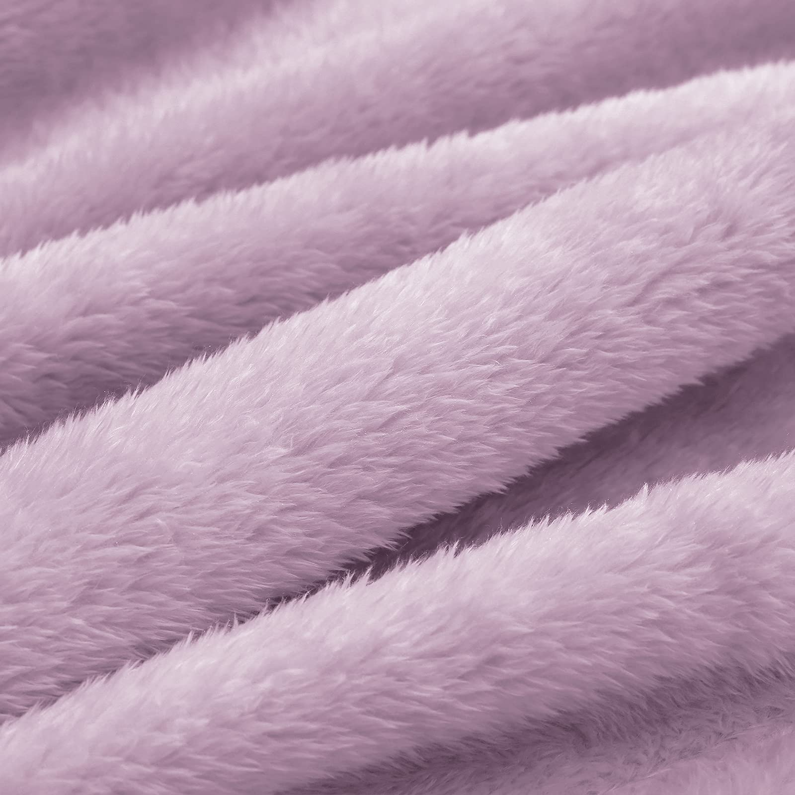 Exclusivo Mezcla Plush Fuzzy Fleece Throw Blanket Kids Size, Super Soft, Fluffy and Warm Blankets for Couch, Bed, All Season Use (40x50 inches, Light Purple)