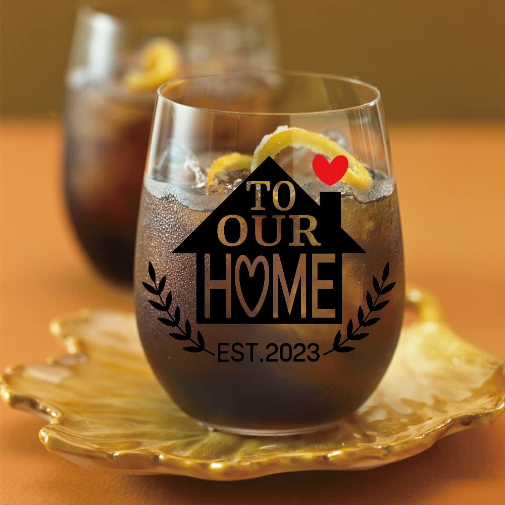 DYJYBMY To Our Home Wine Glass, Funny First Time Home Owner Gift Ideas, Housewarming Gifts for New Home, Unique First Time House Owner Gift Ideas for Men Women, 2023 Dated Our New Home Ornament