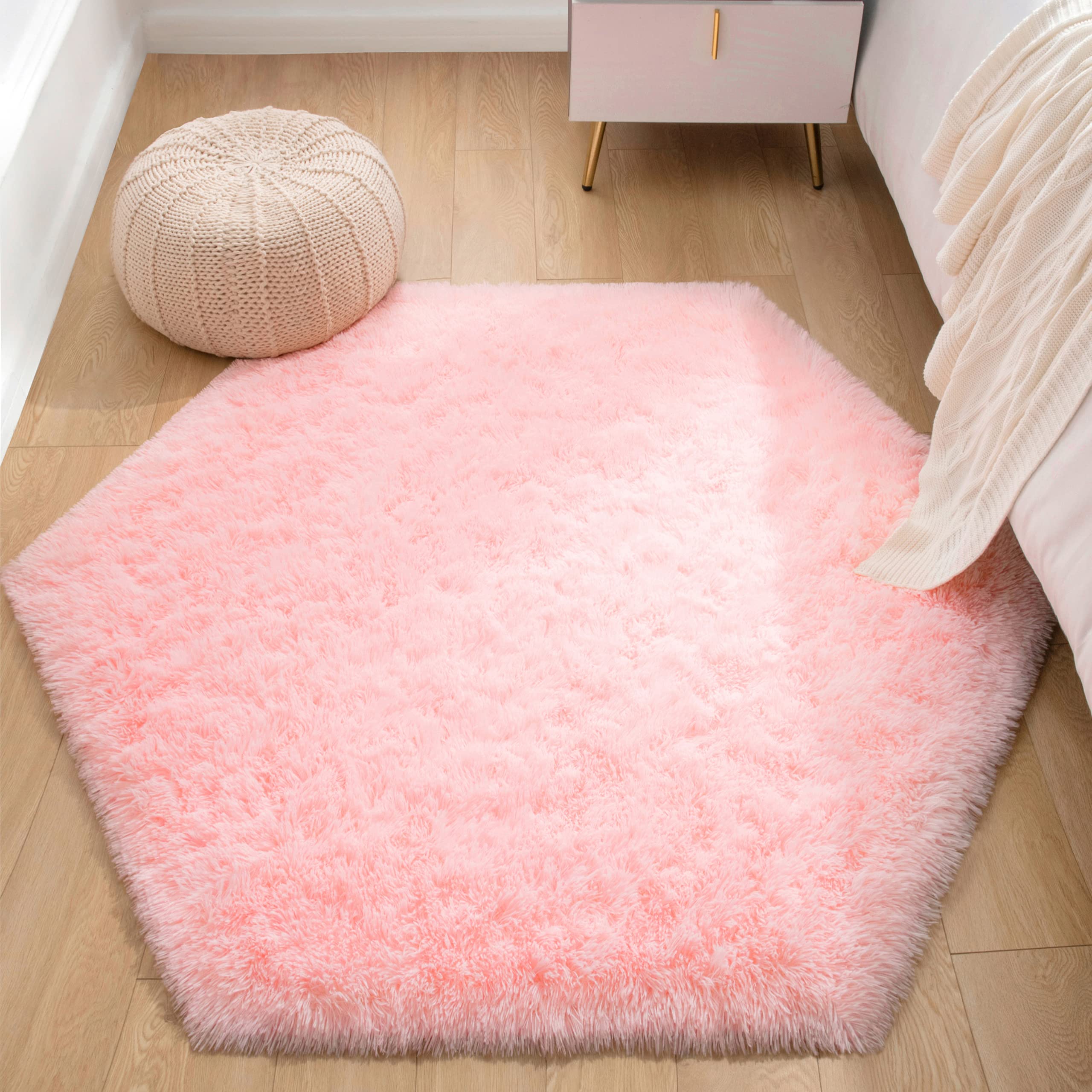 KIXINWA Pink Hexagon Princess Rug, 4.6X4 Ft Castle Play Tent Carpet, Cute Fluffy Rug for Girls Room, Shaggy Soft Non Slip Nursery Rug, Furry Area Rug Fuzzy Plush Mat for Dorm Baby Room Decor