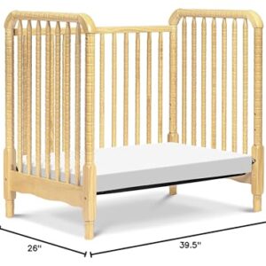 DaVinci Jenny Lind 3-in-1 Convertible Mini Crib in Natural, Removable Wheels, Greenguard Gold Certified